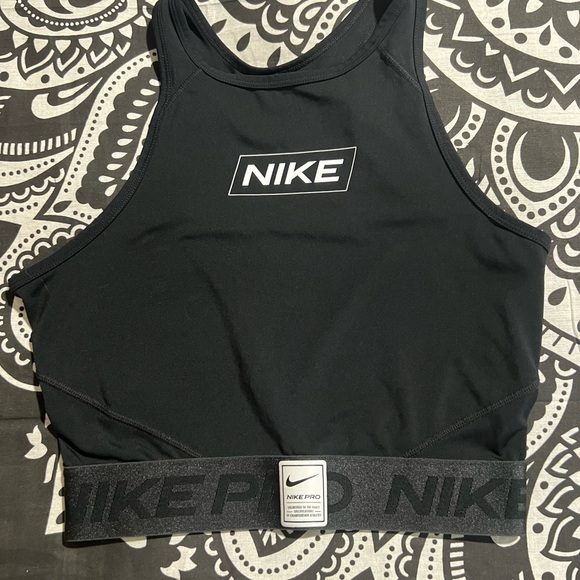 Nike Pro Dri-FIT High-Neck Sports Bra – Black – Size M - Picture 4 of 6